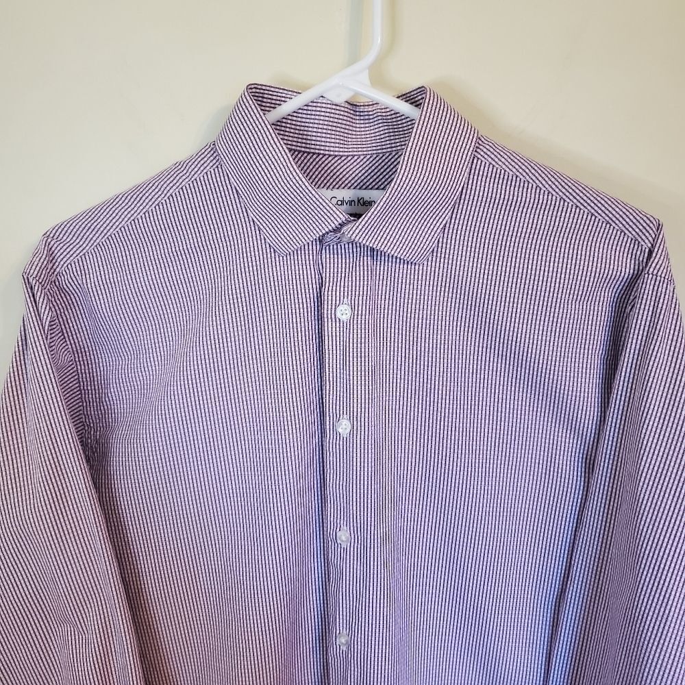 Calvin Klein Regular Fit Button Down - Picture 3 of 13